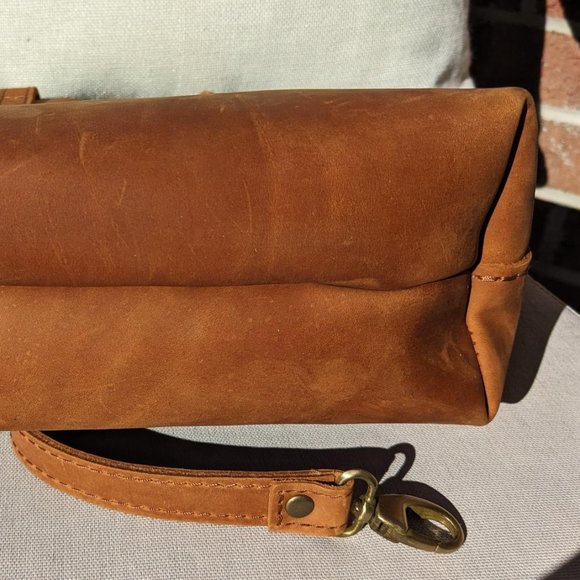 Portland Leather Goods Dakota Leather Mini Crossbody Tote ~ ✨NWOT !✨ - Picture 4 of 6